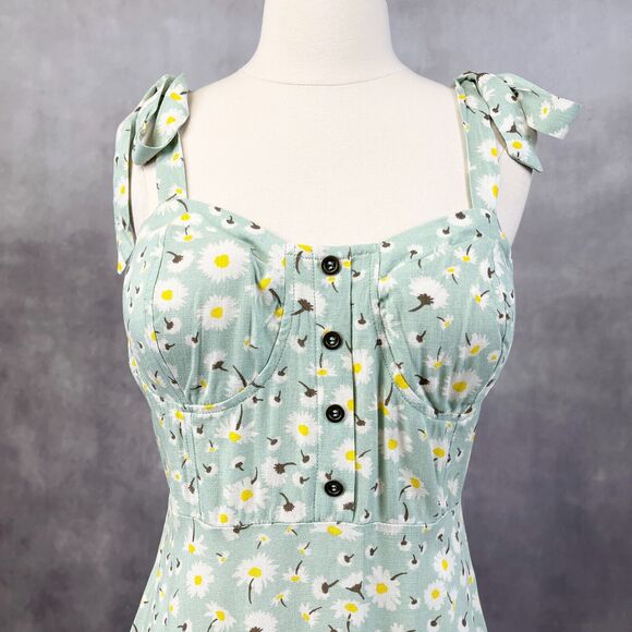 Live to be Spoiled Womens Dress Medium Daisy Coquette Corset Feminine Cottage‎ - Picture 2 of 11